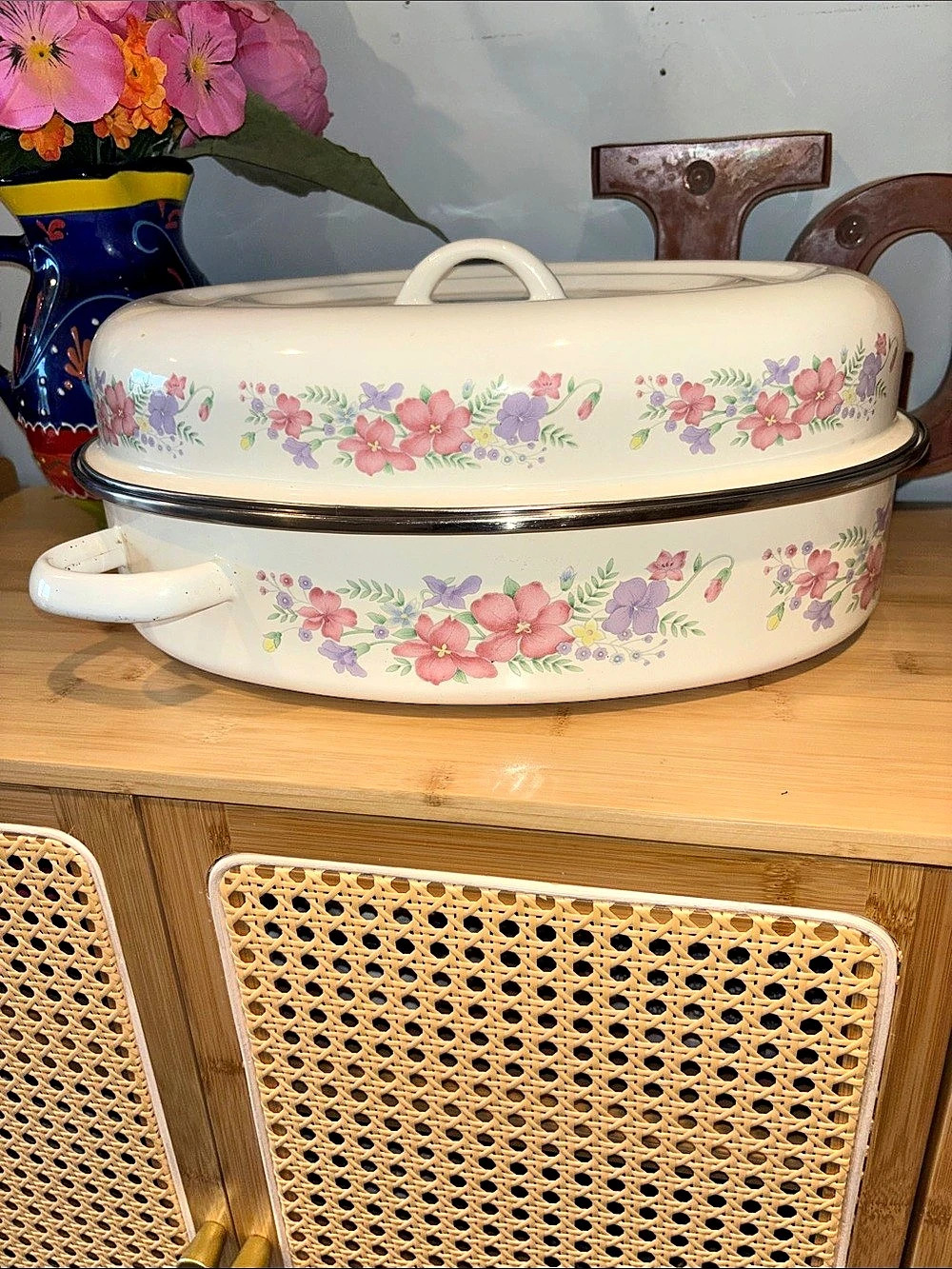 Vintage Enamelware Floral Covered Casserole Dish White & Pink Turkey Roaster